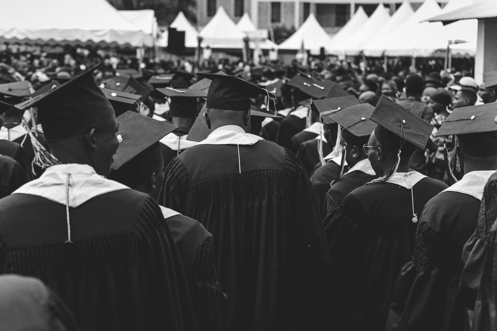 2026年英国留学费用透明解析:留学被开除申诉背后的经济账