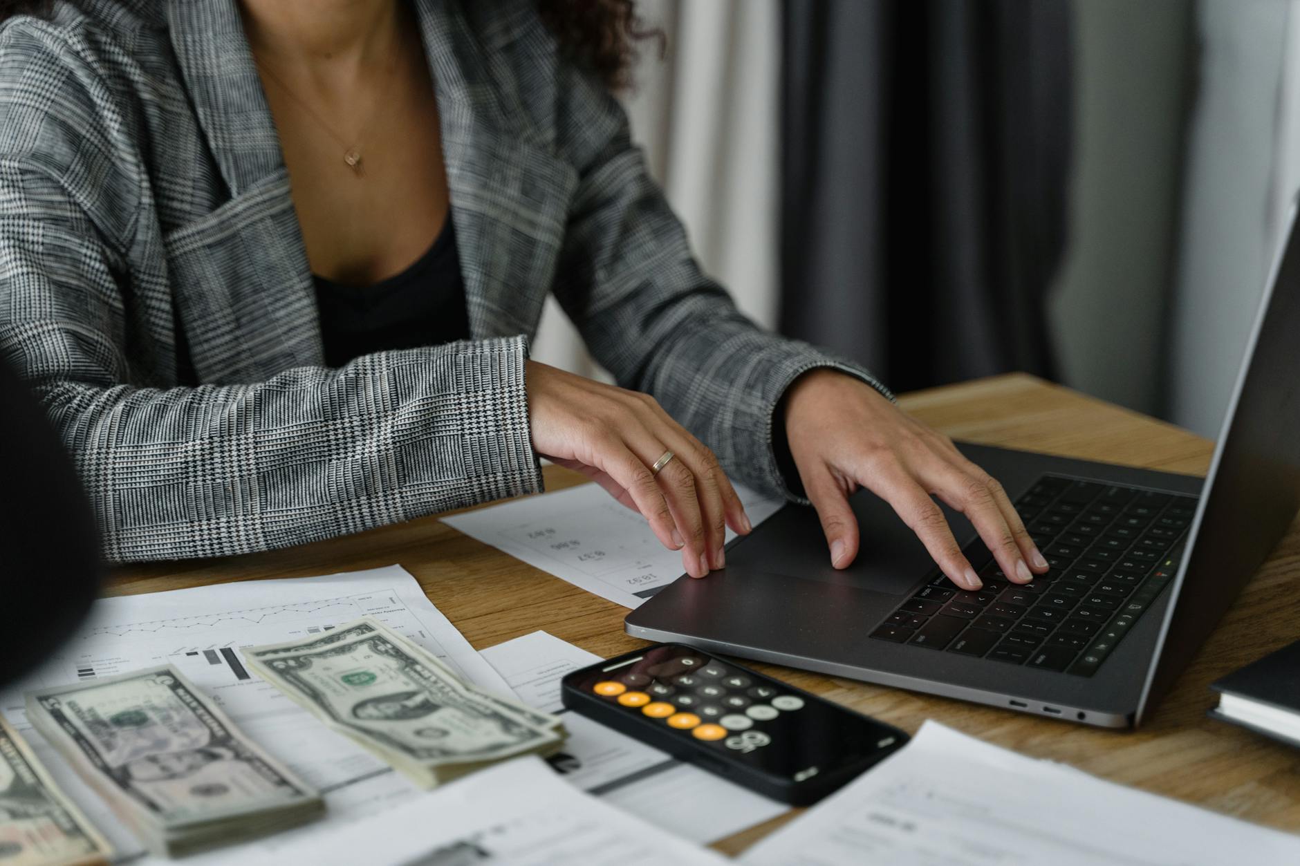accounting ROI UK Australia, CPA vs CA salary, international accounting jobs 2026, post-study work v