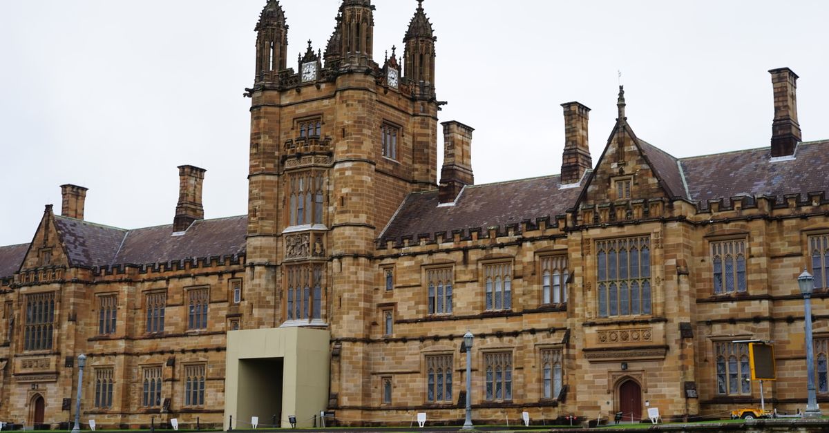 University of Sydney vs University of Melbourne 2026: Requisitos de Admisión, Tasas y Resultados de Empleabilidad